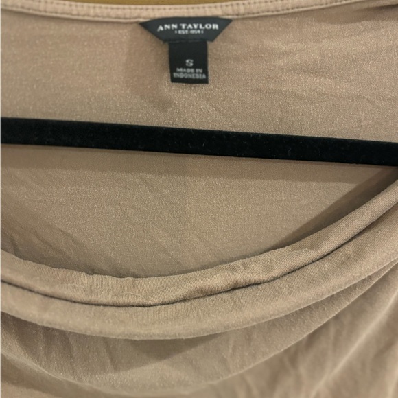 Bundle of two gorgeous work tops EUC - Picture 2 of 7